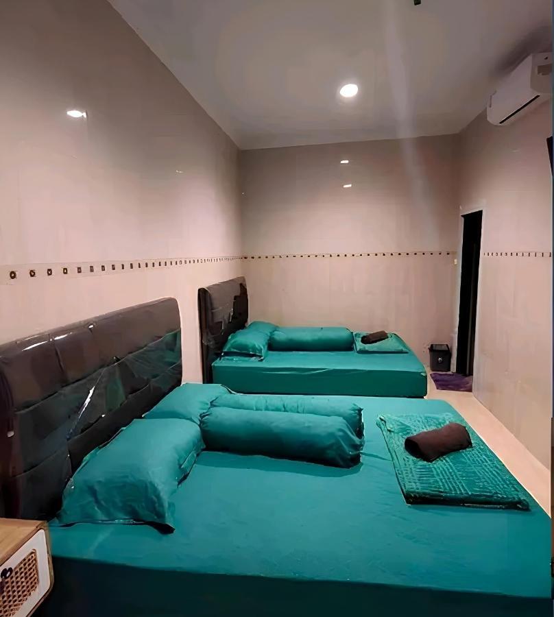 De Patuk Homestay ยอกยาการ์ตา ภายนอก รูปภาพ