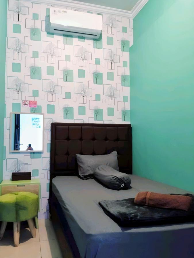 De Patuk Homestay ยอกยาการ์ตา ภายนอก รูปภาพ
