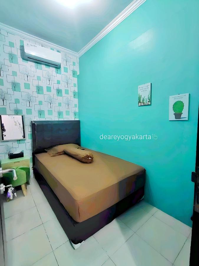 De Patuk Homestay ยอกยาการ์ตา ภายนอก รูปภาพ